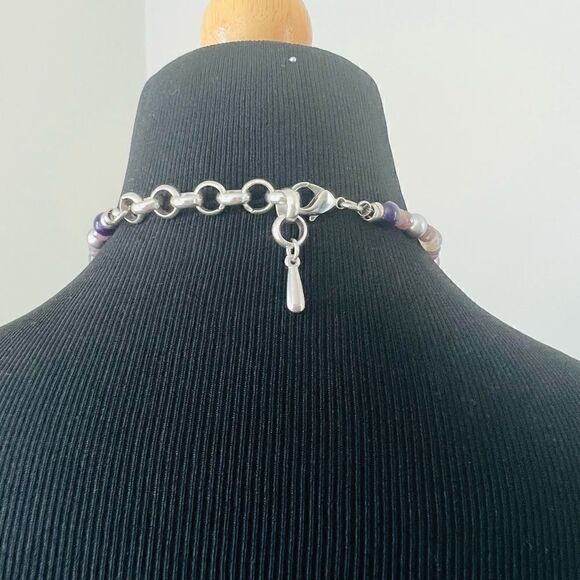 GORGEOUS NATURAL STONE-AGATE, AMETHYST AND SWAVORSKI CRYSTAL NECKLACE - Picture 3 of 3